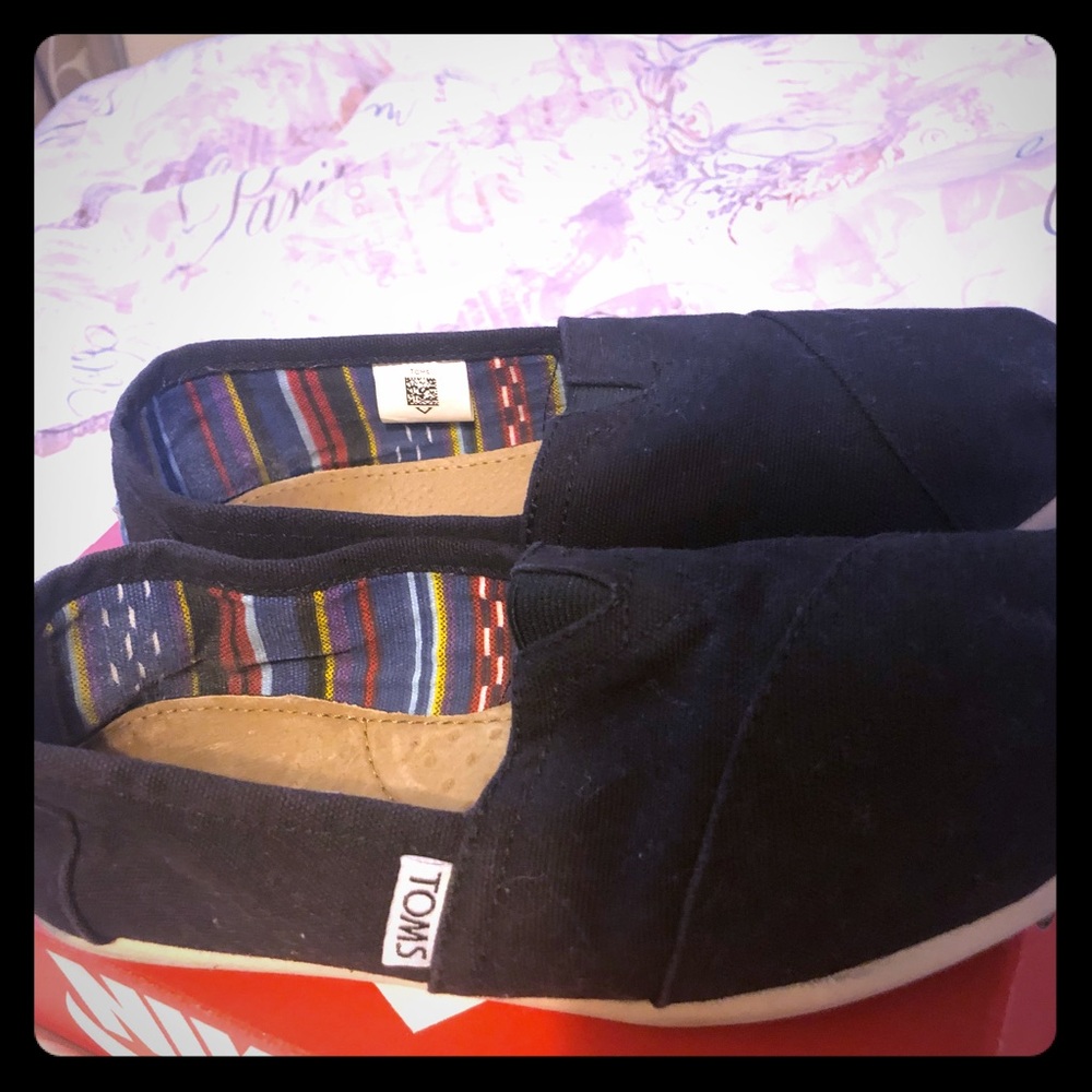 Women’s toms